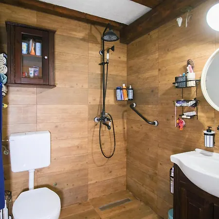 Seaside 4 Stars * Bacina